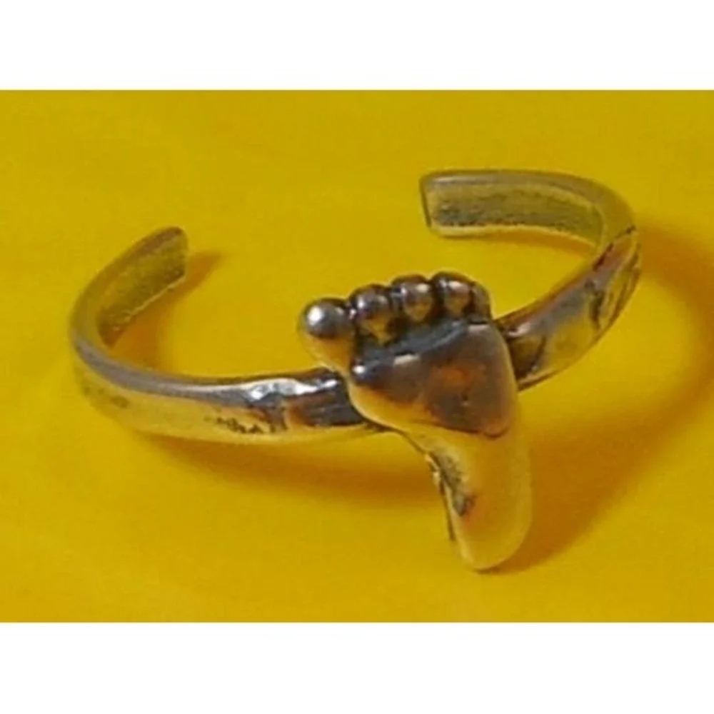 Vintage 1990's Sterling Silver Cute Bare Foot Toe Ring – Handcrafted